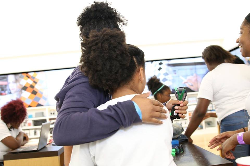 22090171_707084909500776_8265951105246174414_n